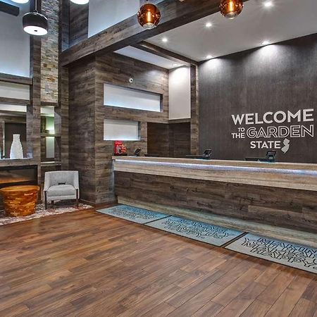 Hampton Inn And Suites Newark Airport إليزابيث المظهر الداخلي الصورة